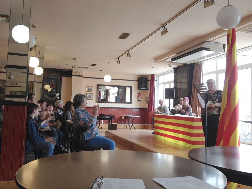 La SCR La Barretina Vermella lliura els premis del 36è certamen literari de Sant Jordi