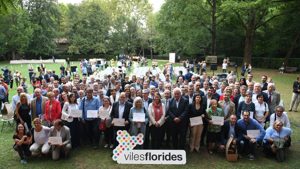 Malgrat de Mar rep 3 flors d'honor en l'any de la seva estrena com a Vila Florida