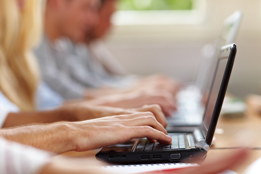 Obertes les preinscripcions per als cursos d'alfabetització digital per a la recerca de feina i de Word