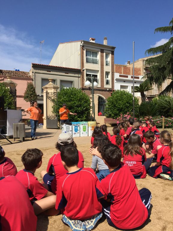 Més de 300 nens i nenes plantaran 1.000 flors a Can Campassol aquesta setmana