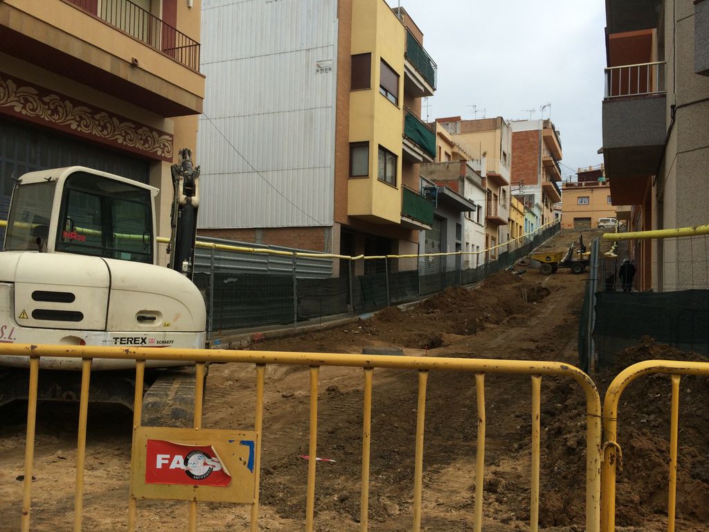 Comencen les obres del carrer Montseny i les del Montnegre i Tordera entren en la recta final