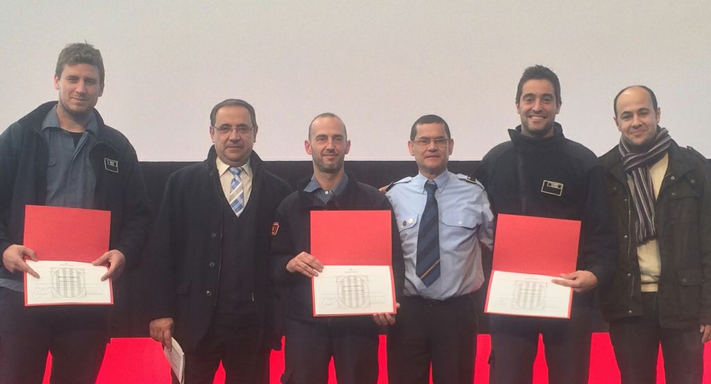 La Generalitat reconeix la tasca de tres bombers voluntaris de Malgrat de Mar 