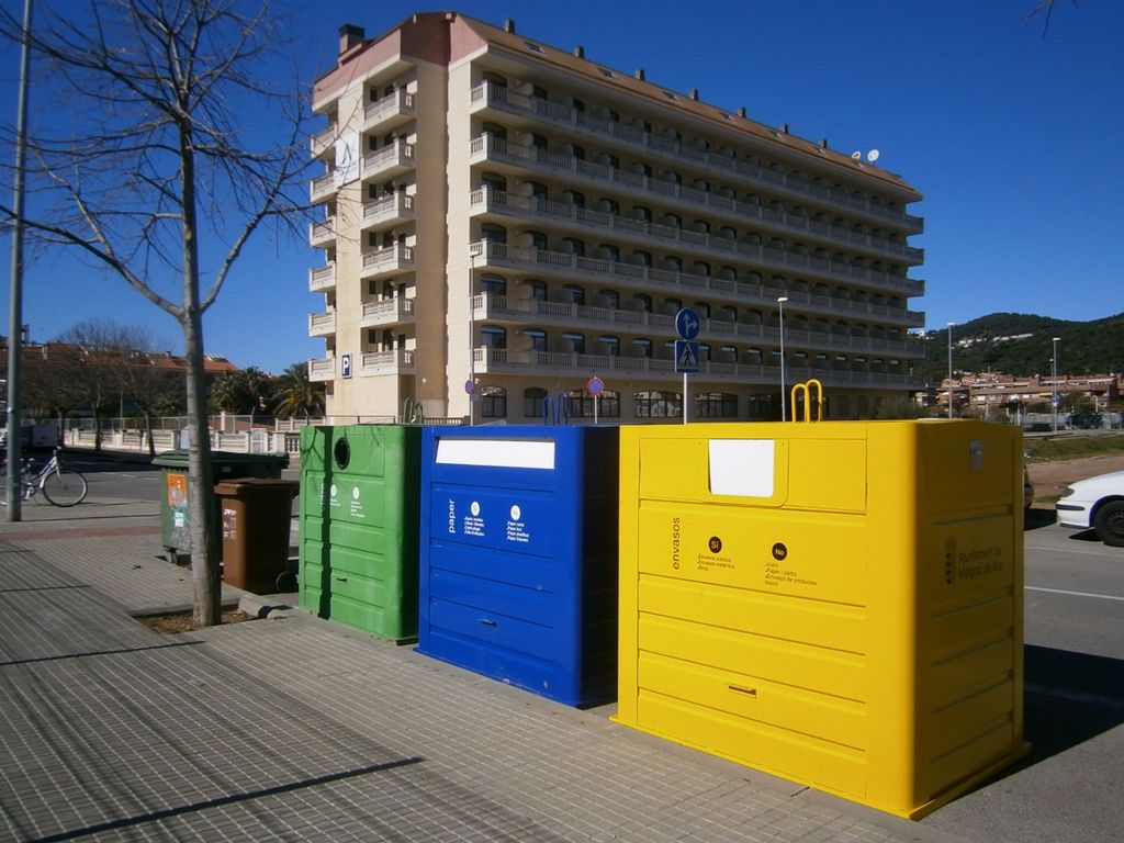 Medi Ambient posa en funcionament 3 noves àrees de recollida selectiva