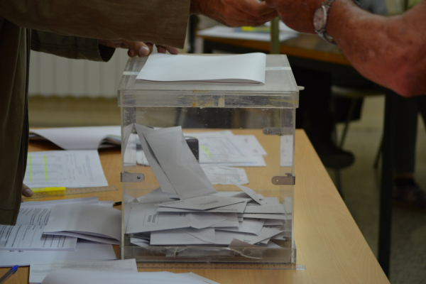 Participació del 56,35% a les 18 h