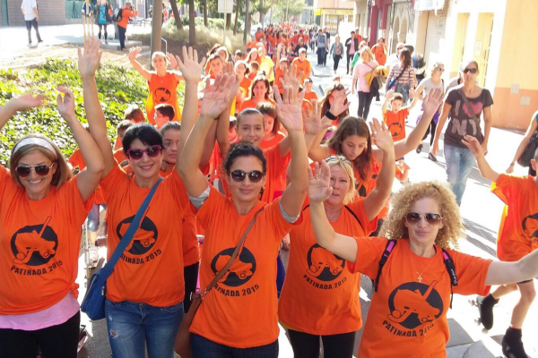 La patinada de patins i patinets reuneix més de 500 participants