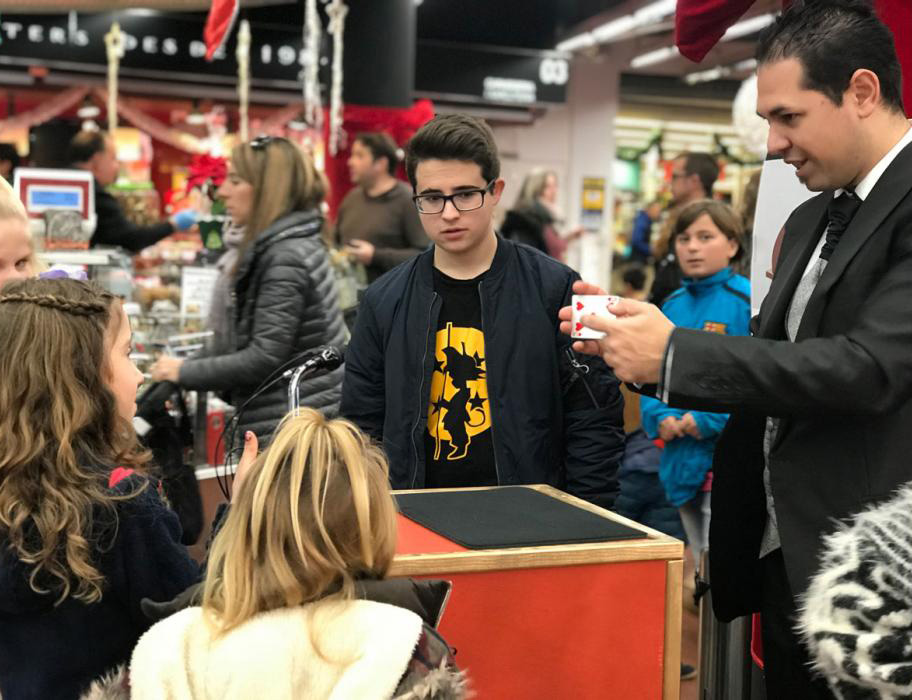 Espectacles itinerants de màgia, aquest dissabte a diferents zones comercials del poble