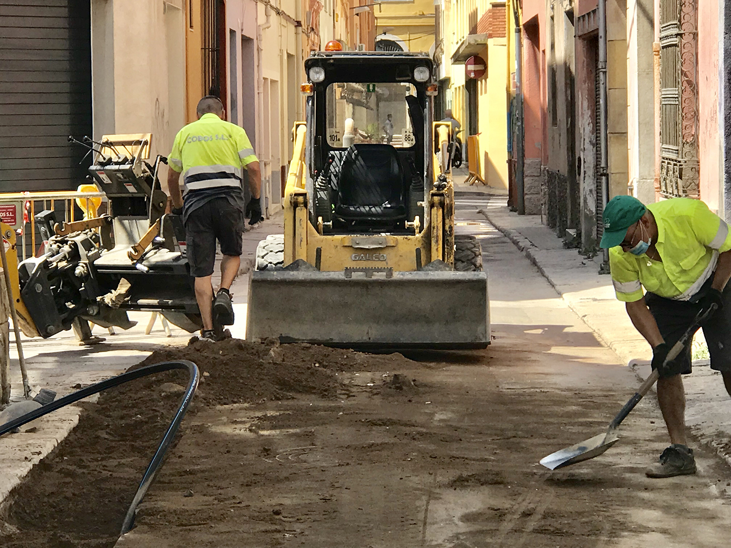 Renovació de la xarxa d'aigua potable perquè hi hagi pressió al carrer Caporal Fradera