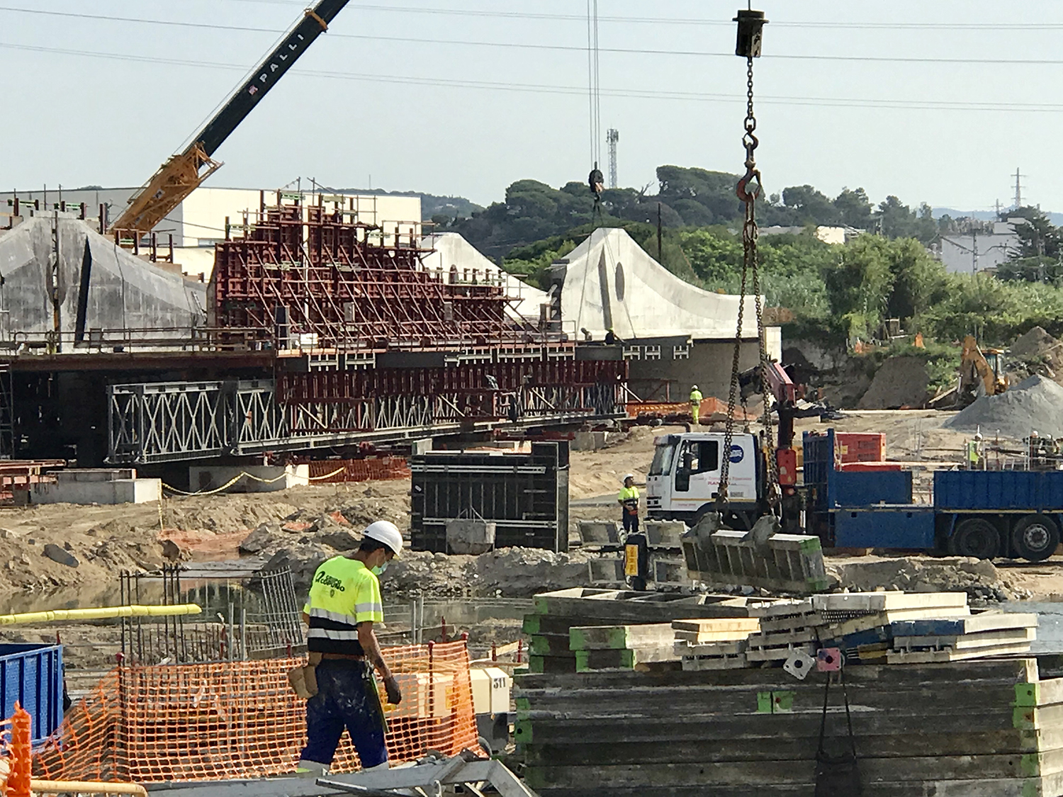 Les obres del nou pont del tren sobre La Tordera per unir Malgrat amb Blanes acabaran al novembre