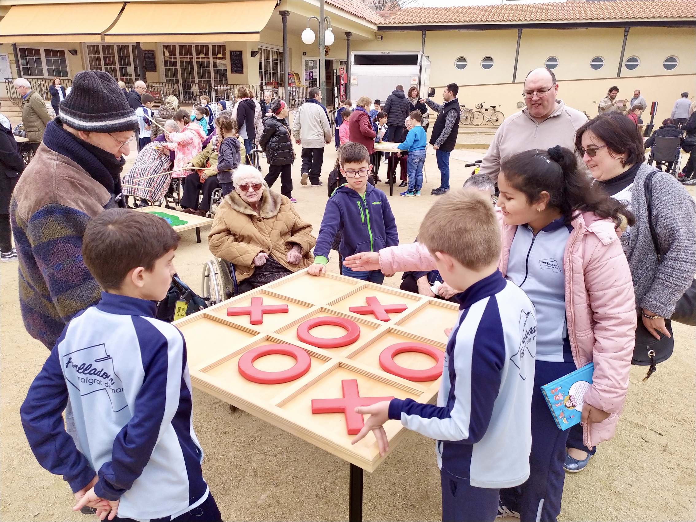 Trobada intergeneracional al Parc de Can Campassol aquest matí.