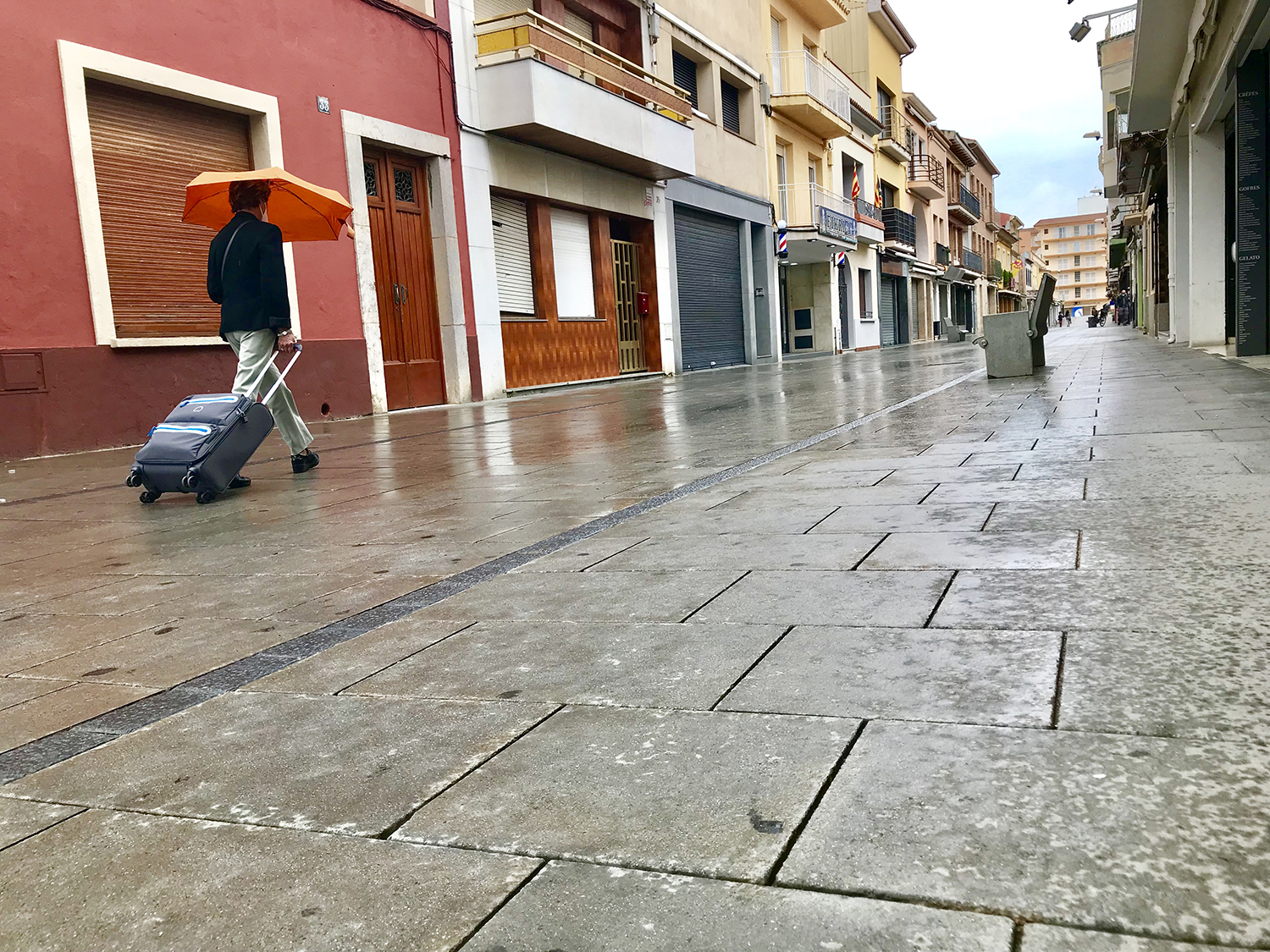 Una imatge del carrer de Sant Esteve aquest matí. Foto: AjMalgrat.
