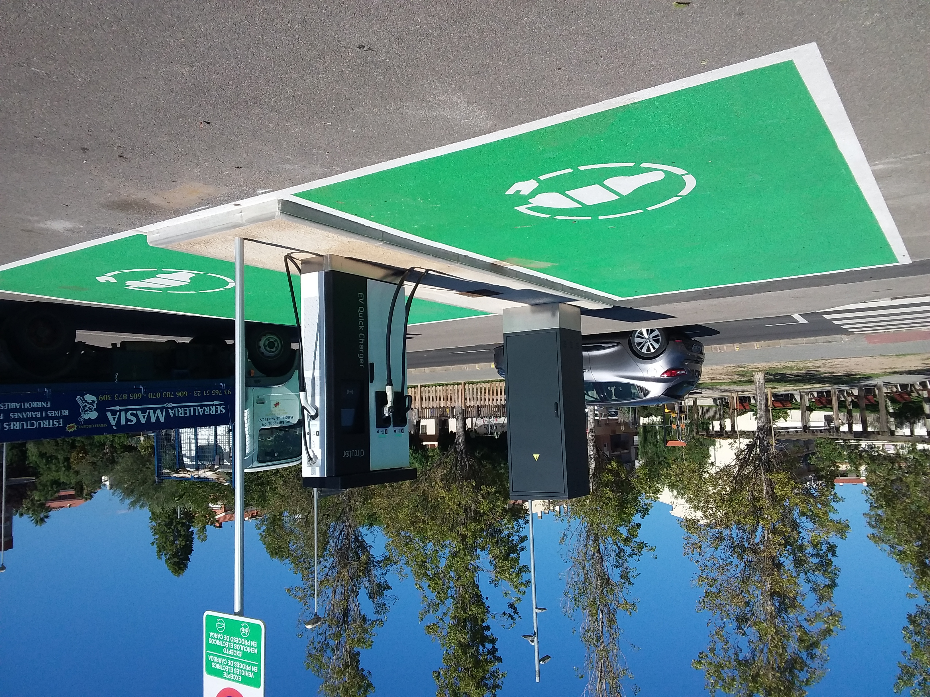 L'estació de recàrrega ràpida per a vehicles elèctrics tornarà a estar operativa a partir de demà
