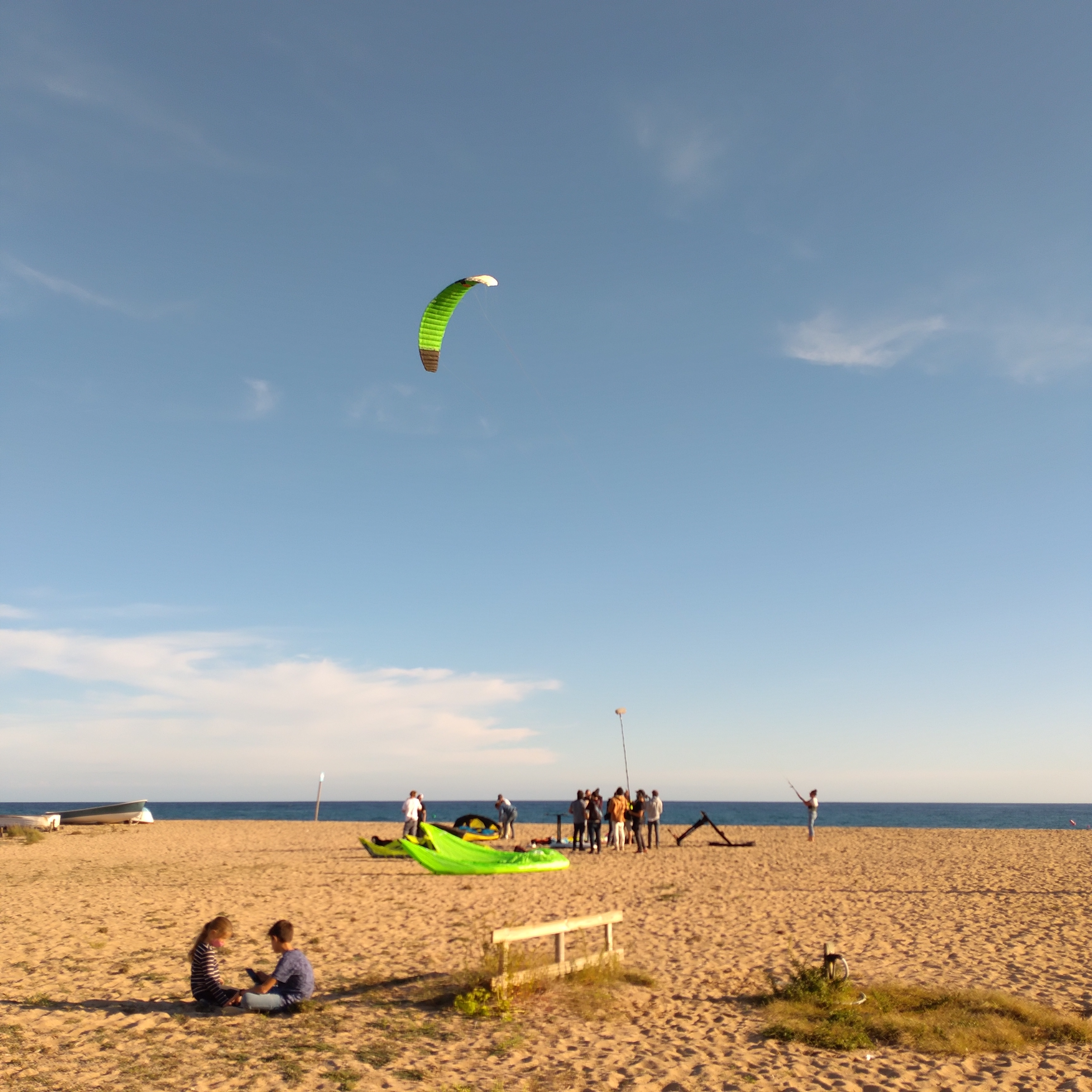 Un moment del rodatge dissabte passat a la Platja de La Conca de Malgrat. Foto: AjMalgrat. 