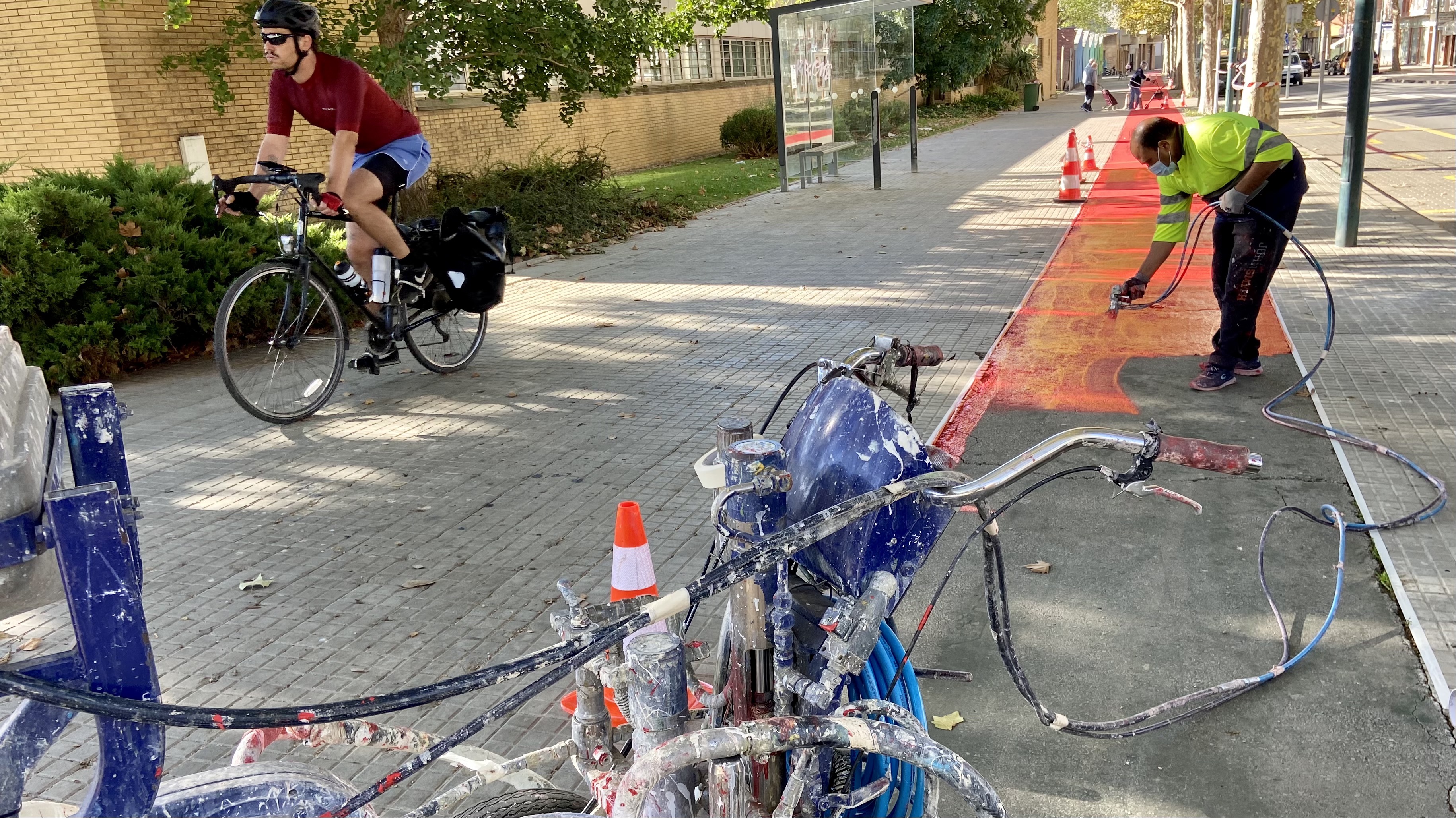 En marxa la segona fase de la millora del carril bici de les avingudes Països Catalans i Costa Brava