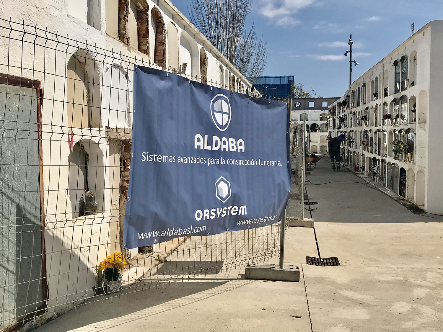 Comencen les obres de construcció de nous nínxols al cementiri municipal