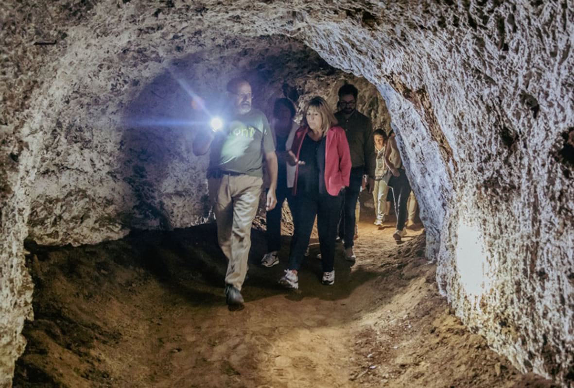 La Diputació es mostra receptiva a donar suport al projecte per recuperar i protegir les Mines de Can Palomeres 