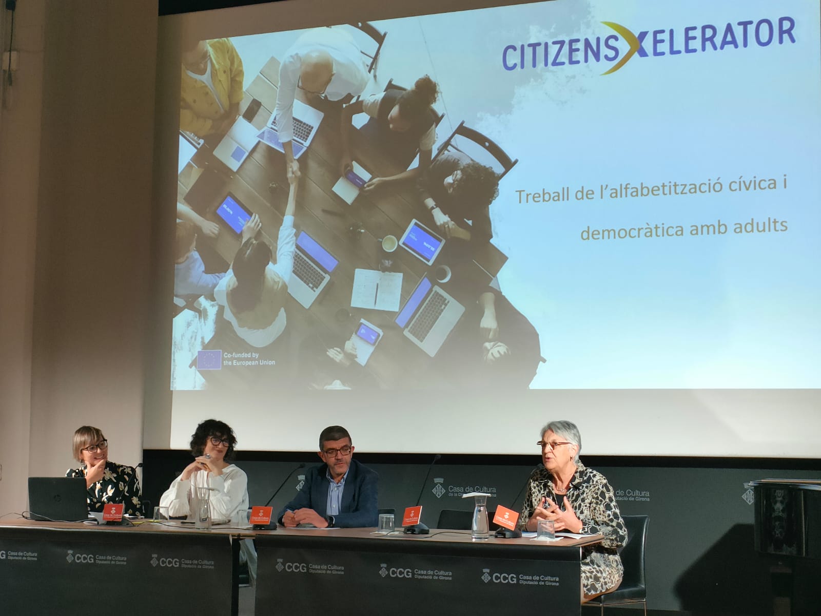 El Centre de Formació d'Adults exposa a Girona l'experiència del projecte europeu d'alfabetització 