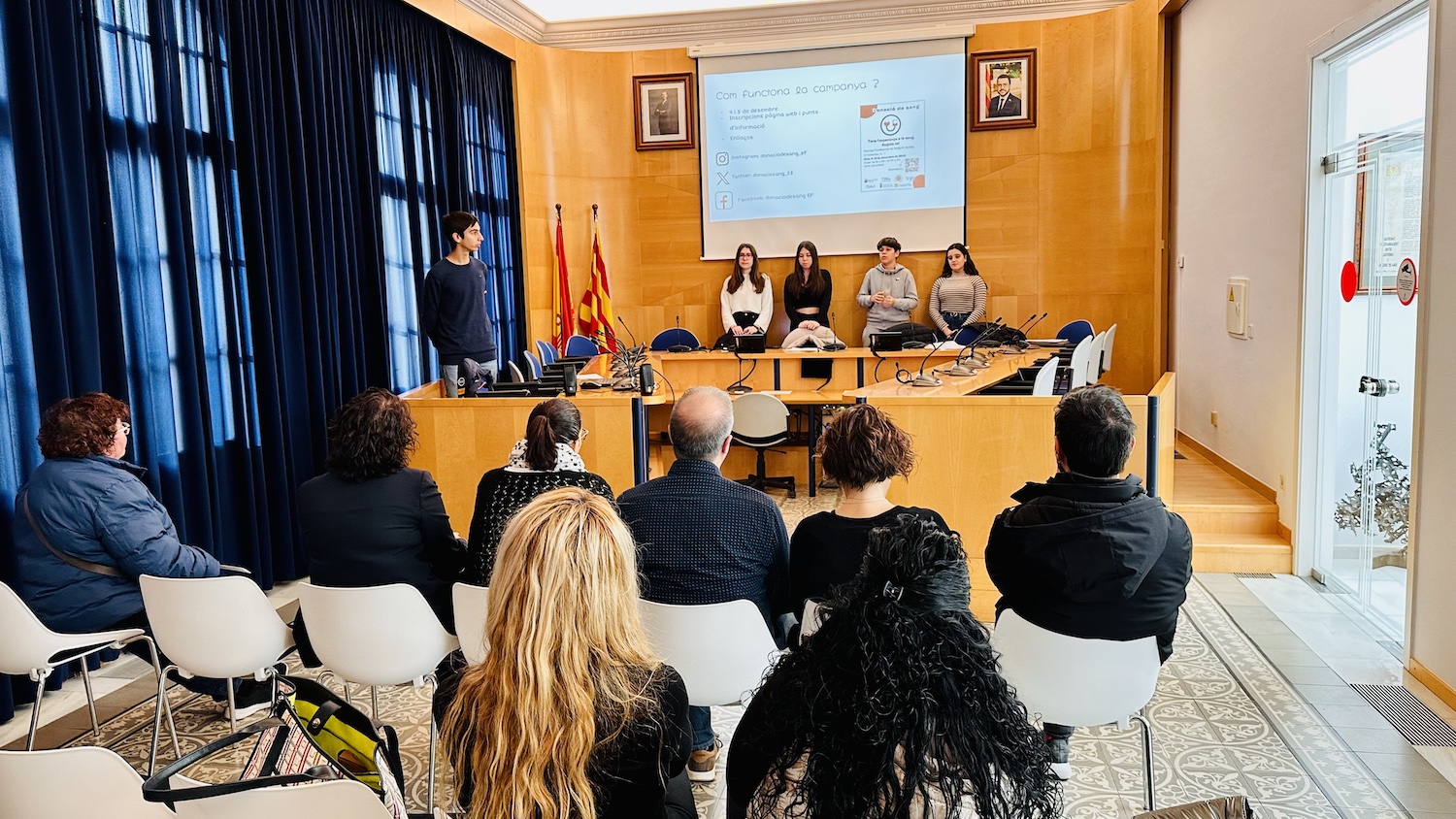 Els alumnes de 3r d'ESO del Fonlladosa presenten la vuitena campanya de donació de sang de l'escola 